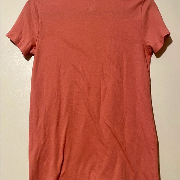 Victoria’s Secret PINK logo T-shirt - Picture 2 of 3